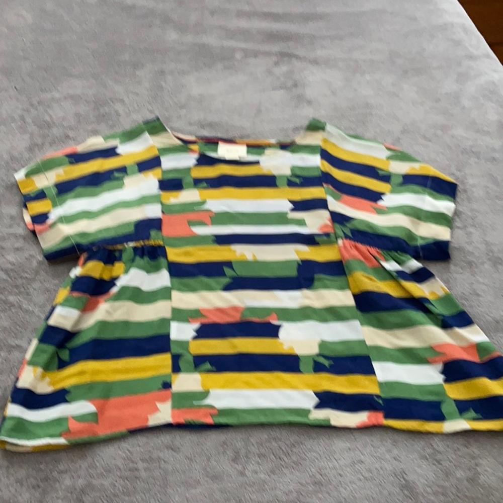 Really nice top by Maeve.